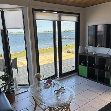 Holiday home Feriebolig Smukt Beliggende I Vandkanten *